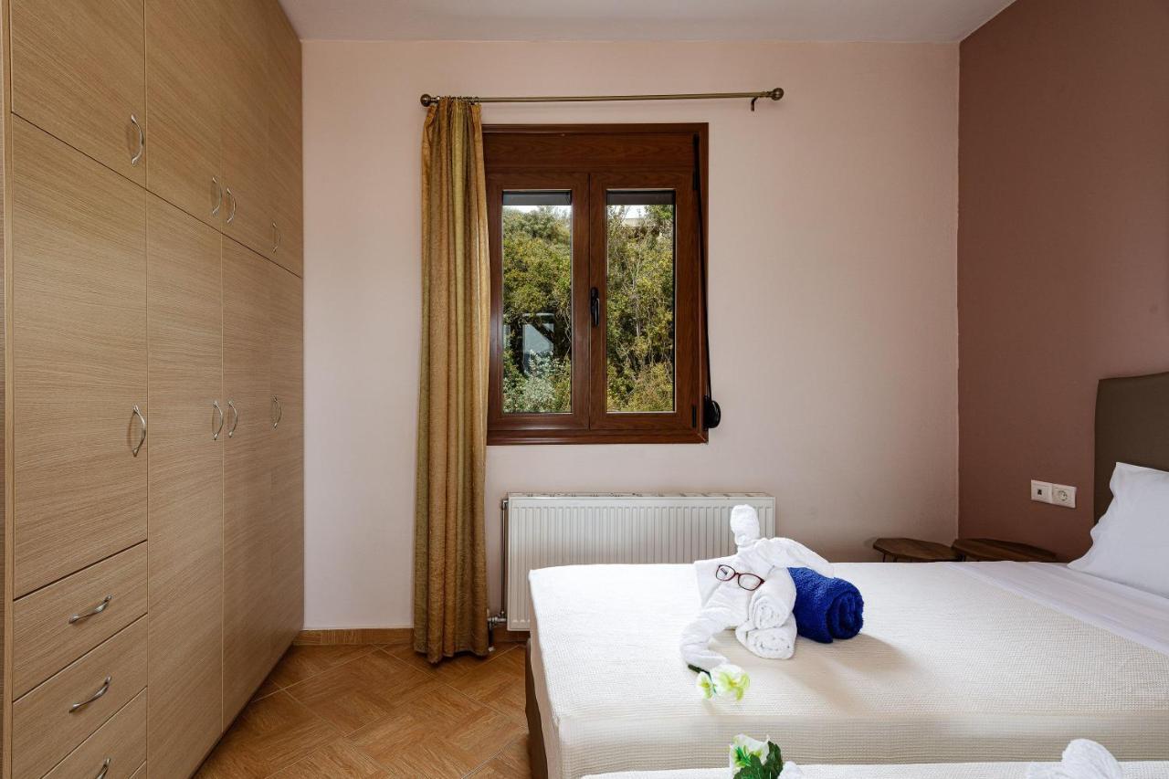 Villas Roumeli Exterior photo