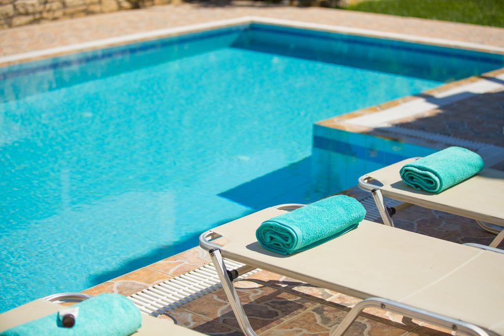 Villas Roumeli Exterior photo
